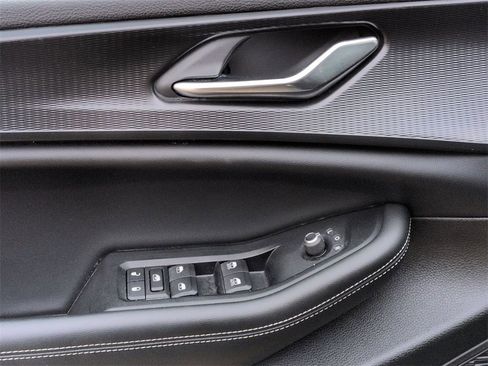 Certified 2024 Jeep Grand Cherokee L Laredo image 15