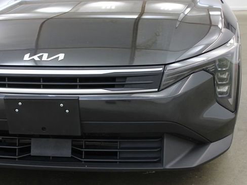 Used 2025 Kia K4 FWD image 8