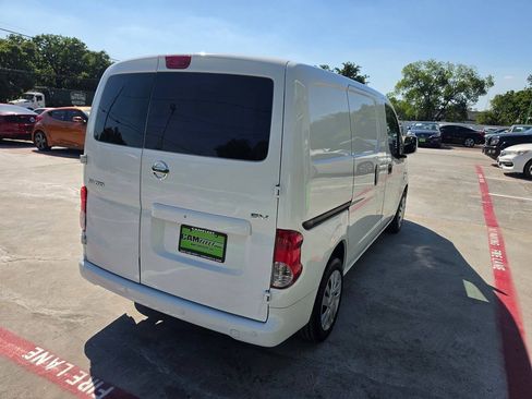 Used 2020 Nissan NV200 SV w/ Back Door Glass Package FWD image 12