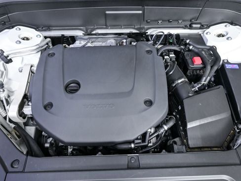 Certified 2024 Volvo XC90 B6 Ultimate AWD/4WD image 38