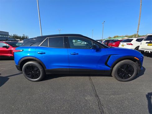 New 2025 Chevrolet Blazer EV LT w/ Super Cruise Package image 12
