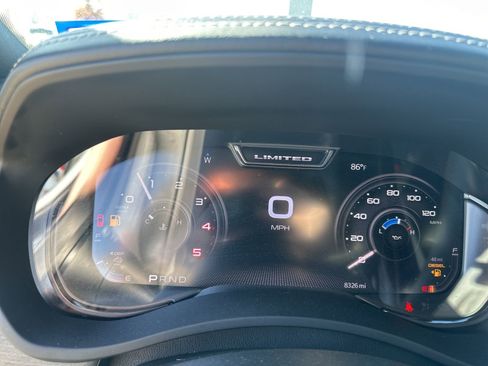 Used 2024 RAM 2500 Limited image 12