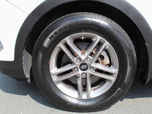 Used 2017 Hyundai Santa Fe Sport AWD/4WD image 34