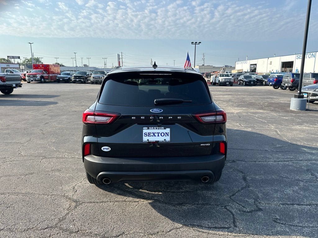 Certified 2025 Ford Escape ST-Line AWD/4WD image 6