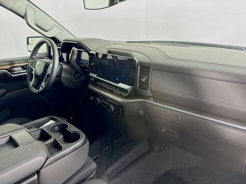 Used 2024 Chevrolet Silverado 1500 LT w/ Protection Package image 36