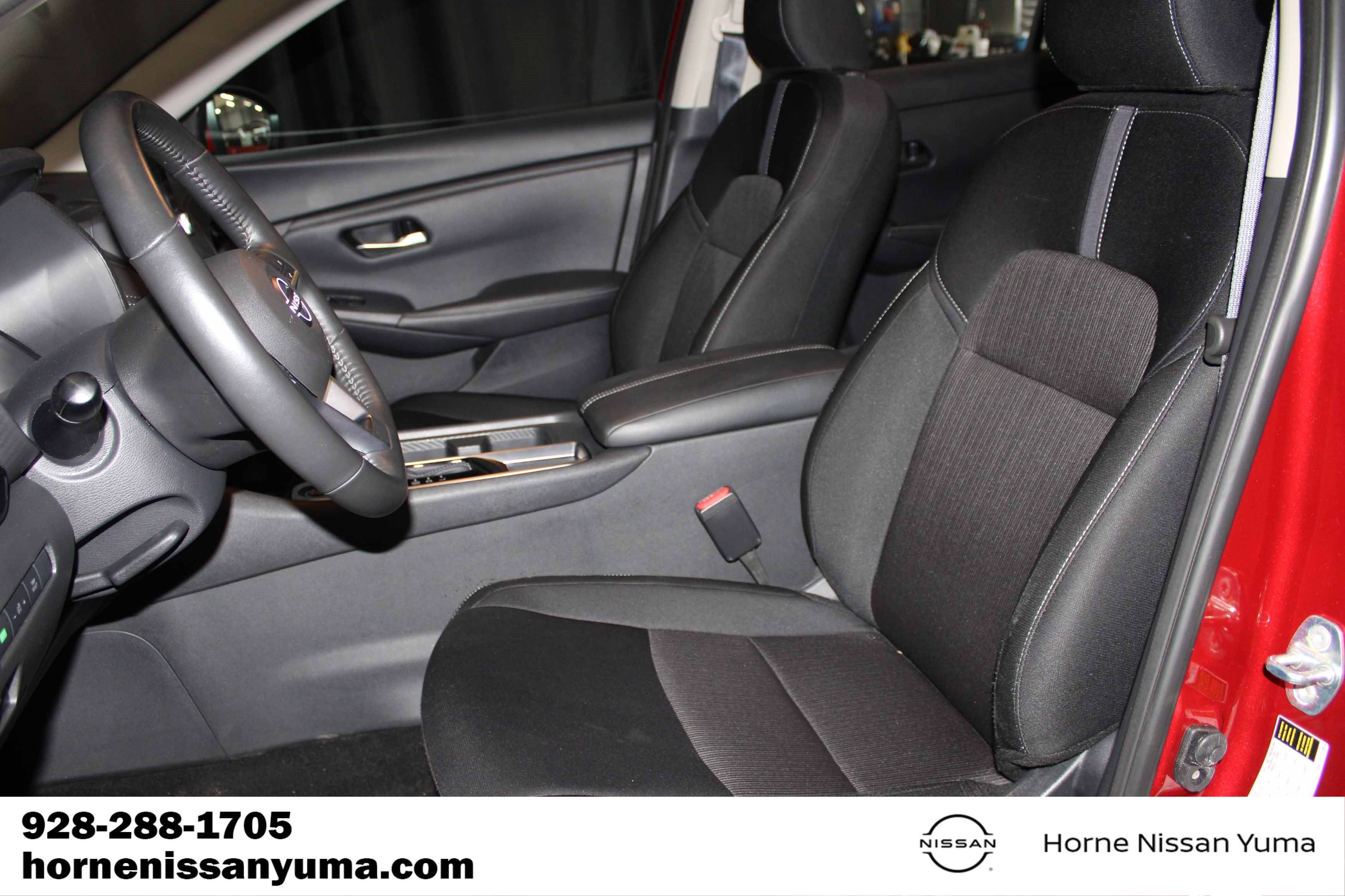 Certified 2025 Nissan Sentra SV w/ All-Weather Package FWD image 4