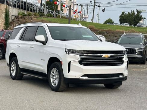 Used 2024 Chevrolet Tahoe LT RWD image 1