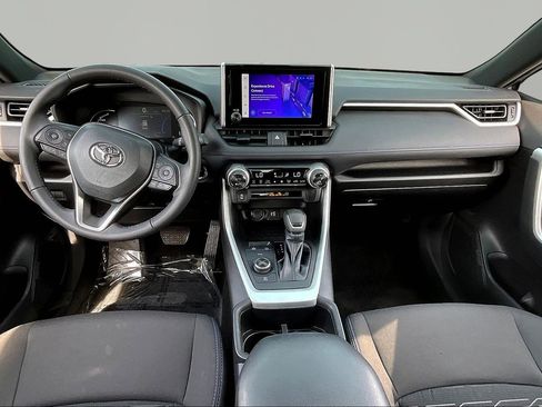 Used 2023 Toyota RAV4 SE AWD/4WD image 7