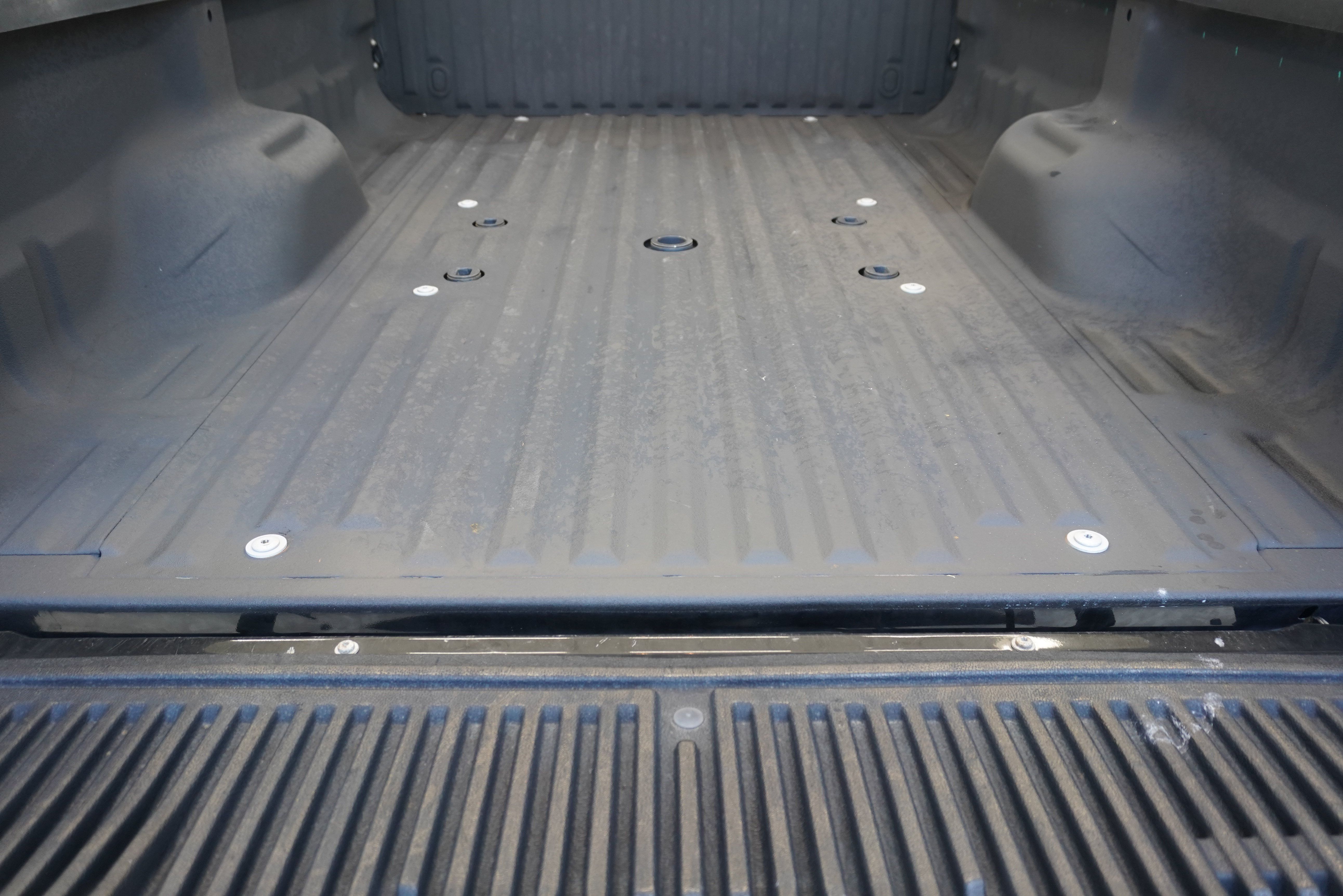 Used 2015 Ford F350 Lariat w/ Lariat Ultimate Package AWD/4WD image 29