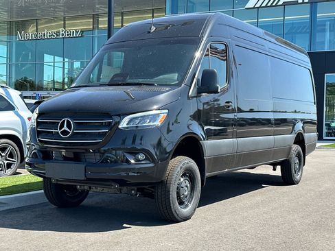 New 2025 Mercedes-Benz Sprinter 2500 image 7