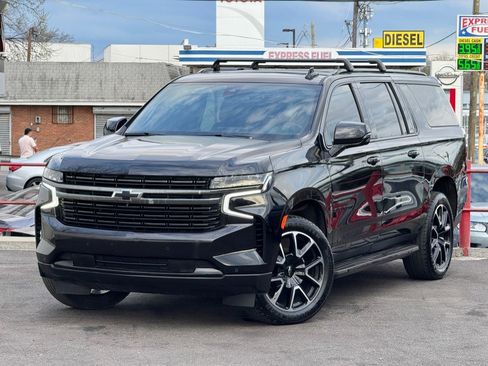 Used 2021 Chevrolet Suburban RST w/ Luxury Package AWD/4WD image 9