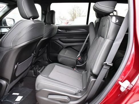New 2026 Jeep Grand Cherokee L 4WD image 9
