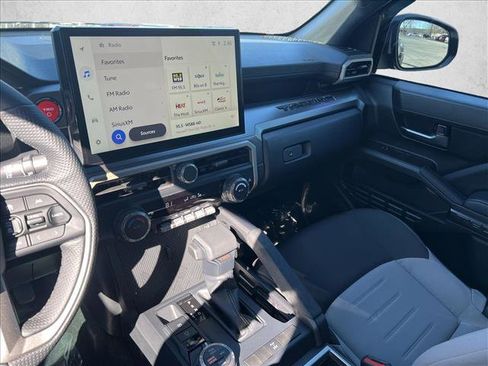 Certified 2025 Toyota Tacoma TRD Off-Road image 14