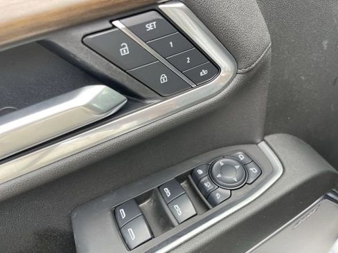 Used 2025 Chevrolet Silverado 3500 High Country w/ High Country Premium Package AWD/4WD image 13