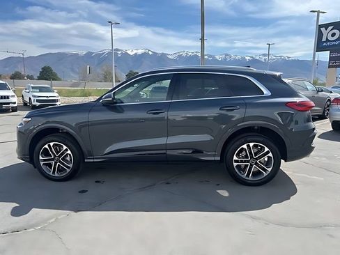 Certified 2025 Audi Q5 Premium w/ Convenience Package AWD/4WD image 6
