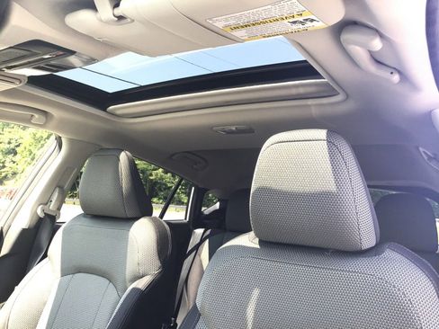 Used 2024 Subaru Crosstrek 2.0i Premium image 20