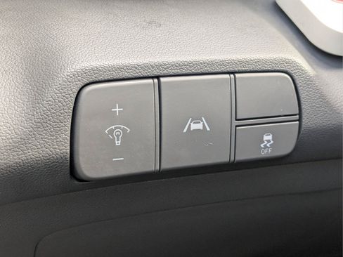 Used 2022 Hyundai Elantra SEL FWD image 20