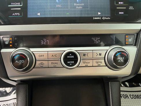Used 2017 Subaru Legacy 2.5i Premium AWD/4WD image 21