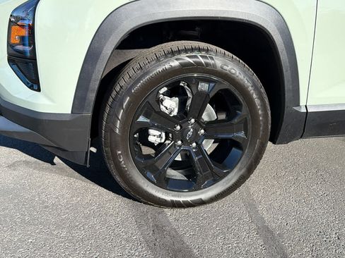 New 2026 Chevrolet Equinox LT w/ Convenience Package II image 9