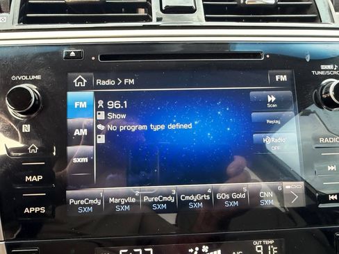 Used 2018 Subaru Outback 3.6R Limited AWD/4WD image 11
