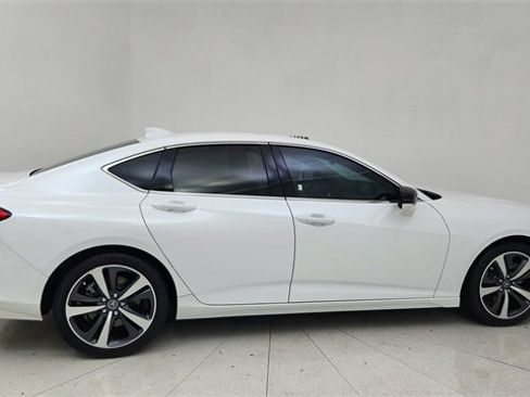 Used 2025 Acura TLX w/ Technology Package image 6