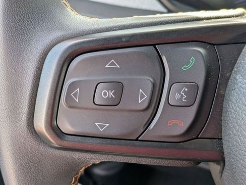 Certified 2024 Jeep Gladiator Sport AWD/4WD image 16