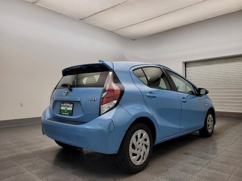 Used 2016 Toyota Prius C Two image 9