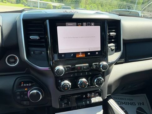 Used 2025 RAM 1500 Big Horn AWD/4WD image 12