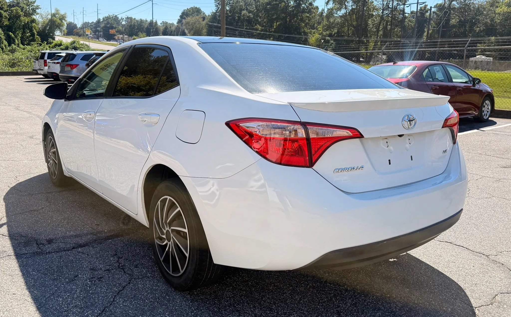 Used 2017 Toyota Corolla LE FWD image 5