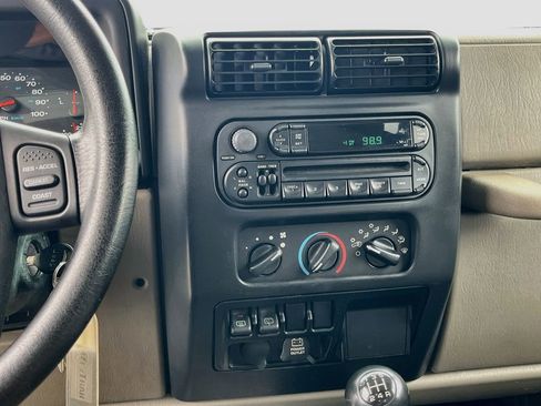 Used 2004 Jeep Wrangler 4WD w/ Dual Top Group image 12