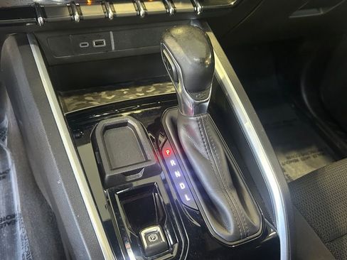 Used 2023 Chevrolet Colorado LT w/ LT Convenience Package image 14