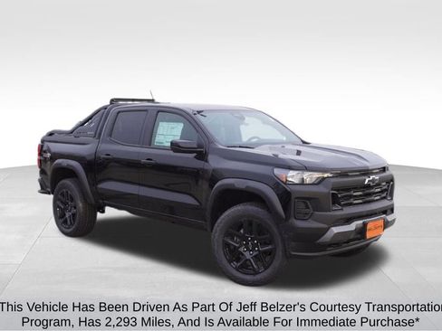 New 2025 Chevrolet Colorado Trail Boss w/ Midnight Edition AWD/4WD image 1