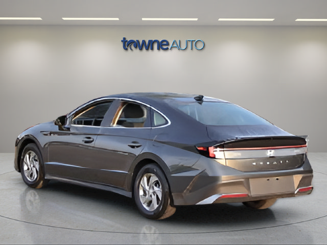Used 2026 Hyundai Sonata SE FWD image 5