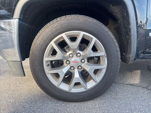 Used 2018 GMC Sierra 1500 SLT w/ SLT Premium Package image 15