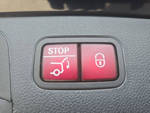 Certified 2022 Mercedes-Benz GLC 300 image 14
