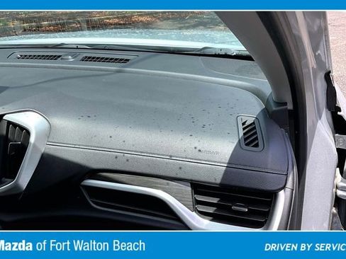 Used 2022 GMC Terrain SLE FWD image 22