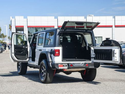 Used 2021 Jeep Wrangler Unlimited Rubicon w/ Safety Group AWD/4WD image 32