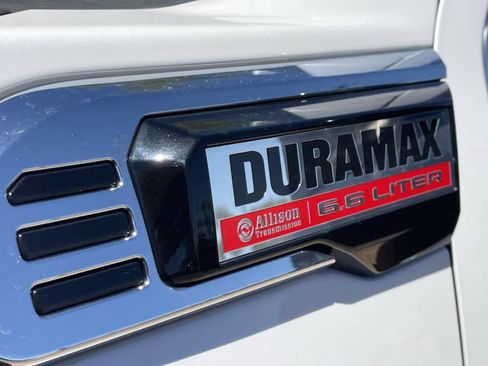 Used 2024 GMC Sierra 2500 Denali w/ Denali Reserve Package AWD/4WD image 7