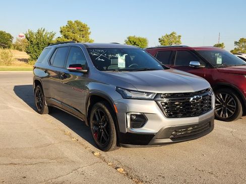 Used 2023 Chevrolet Traverse Premier w/ Redline Edition FWD image 2
