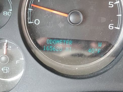 Used 2013 Chevrolet Avalanche LT image 12