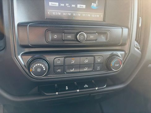 Used 2018 Chevrolet Silverado 1500 Custom w/ Custom Value Package AWD/4WD image 25