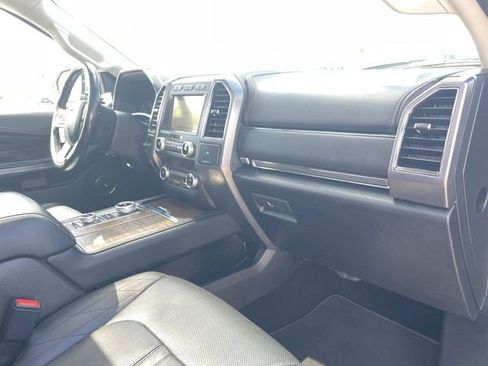 Used 2019 Ford Expedition Max Platinum image 31