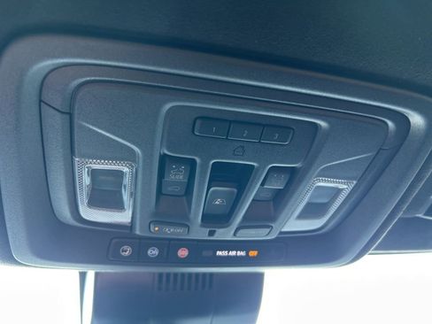 Used 2024 GMC Sierra 2500 Denali Ultimate image 33