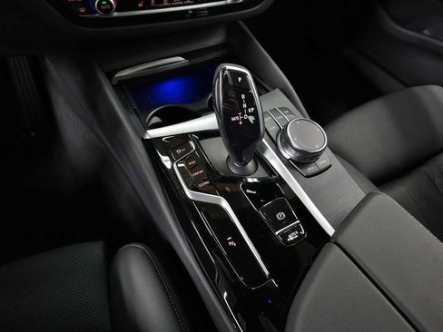 Used 2023 BMW 530i xDrive w/ Convenience Package image 32