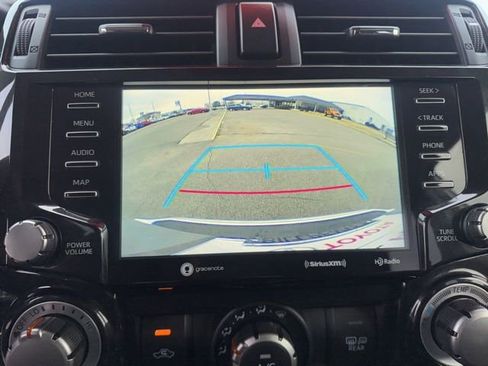 Used 2024 Toyota 4Runner TRD Off-Road Premium image 32