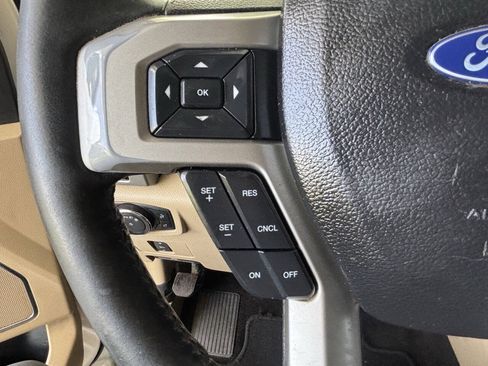 Used 2017 Ford F250 Lariat w/ Lariat Value Package AWD/4WD image 18
