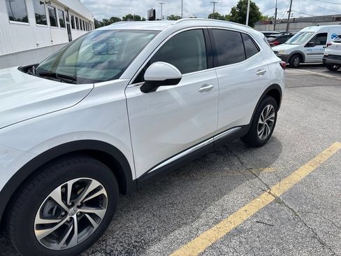 Used 2023 Buick Envision Essence FWD image 8