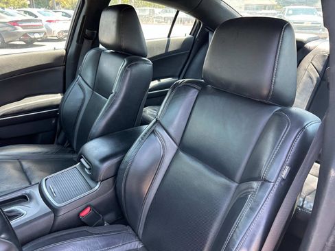 Used 2021 Dodge Charger SXT w/ Leather Interior Group image 18