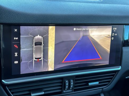 Certified 2022 Porsche Cayenne S image 20