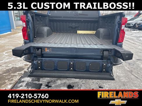 Used 2021 Chevrolet Silverado 1500 Custom Trail Boss w/ LPO, Dark Essentials Package image 35